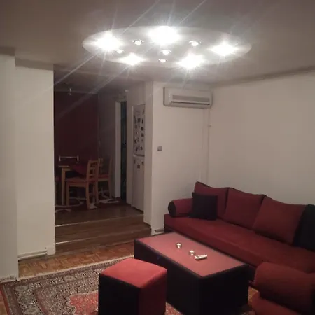 Apartman Jenny טראווניק